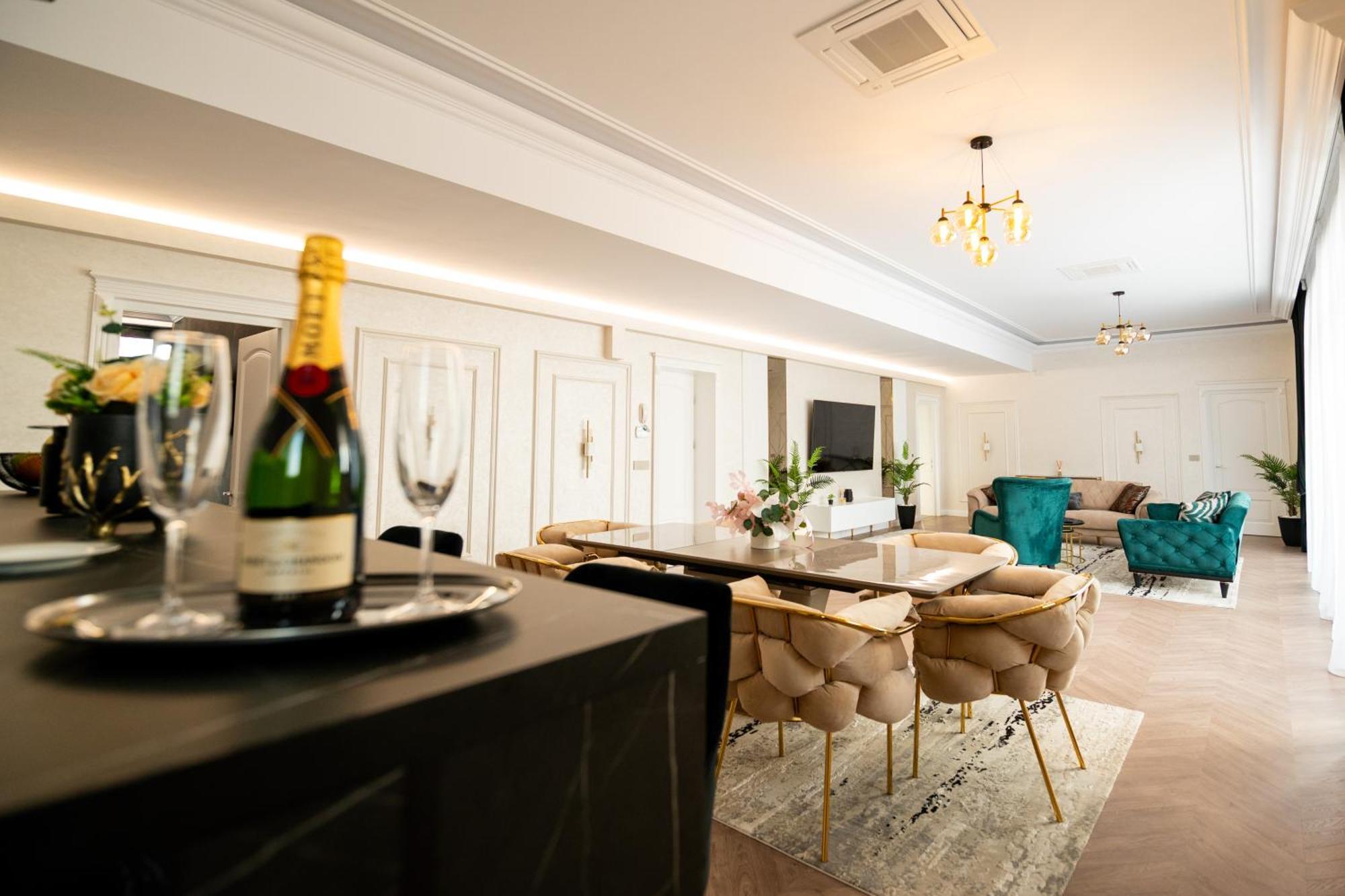 فندق The Penthouse فاسلوي المظهر الخارجي الصورة